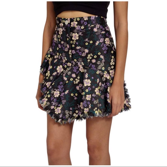 Missguided Dresses & Skirts - Missguided Jacquard Floral Frayed Edge Miniskirt